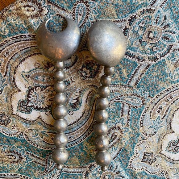 A Pair of Serving utensils, Salad set in heavy pewter toned Mariposa cast - Picture 3 of 7